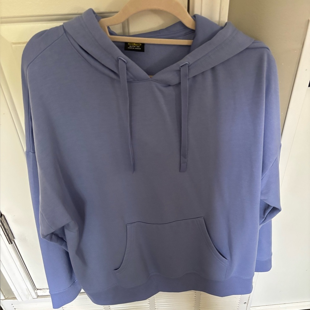 Women’s Xlarge Athletic Works Hoodie NWOT